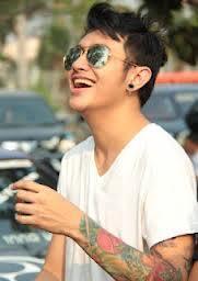 YANG BER-DASI VS BER-TATTO MAMPIR GAN