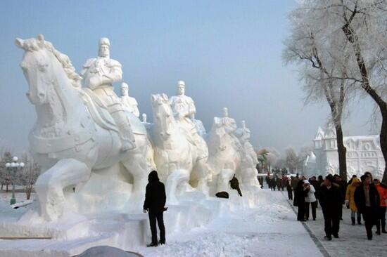 Patung patung salju manakjubkan dari China !