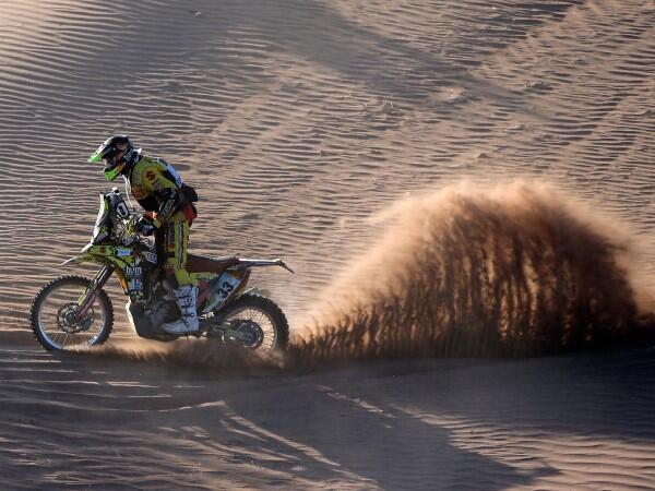 Pemandangan Spektakuler di Reli Dakar 2014