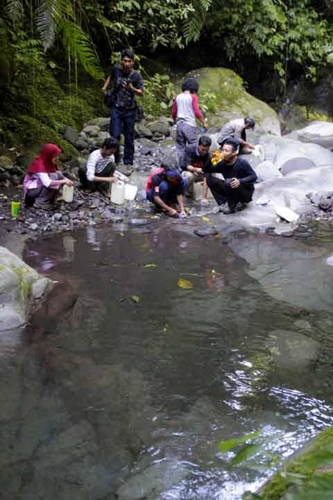 Merintis Jalur Coklak Puncak Selatan Gunung Raung