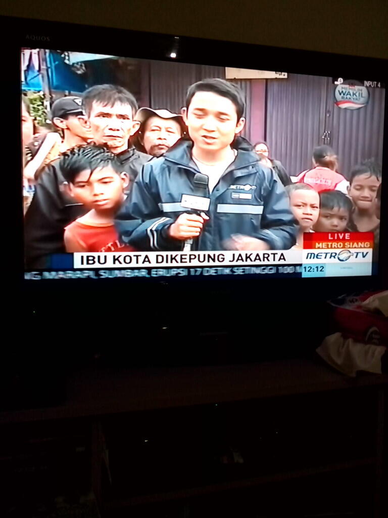 Sedih liat berita banjir di Jakarta tapi....