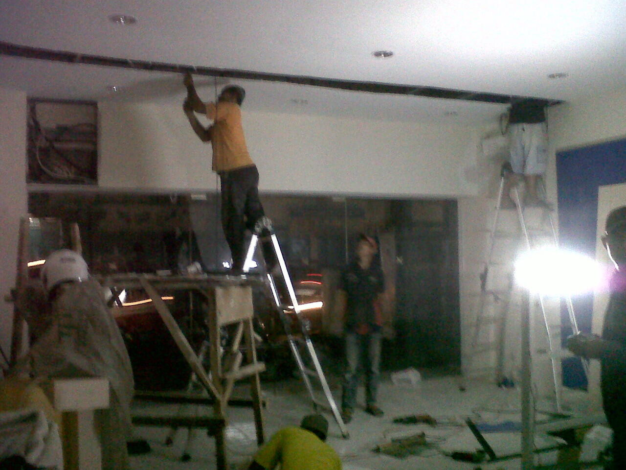jasa pasang rooling dorr & etalase bandung