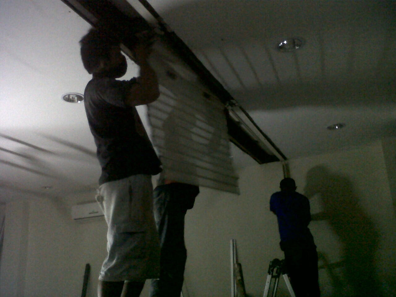 jasa pasang rooling dorr & etalase bandung