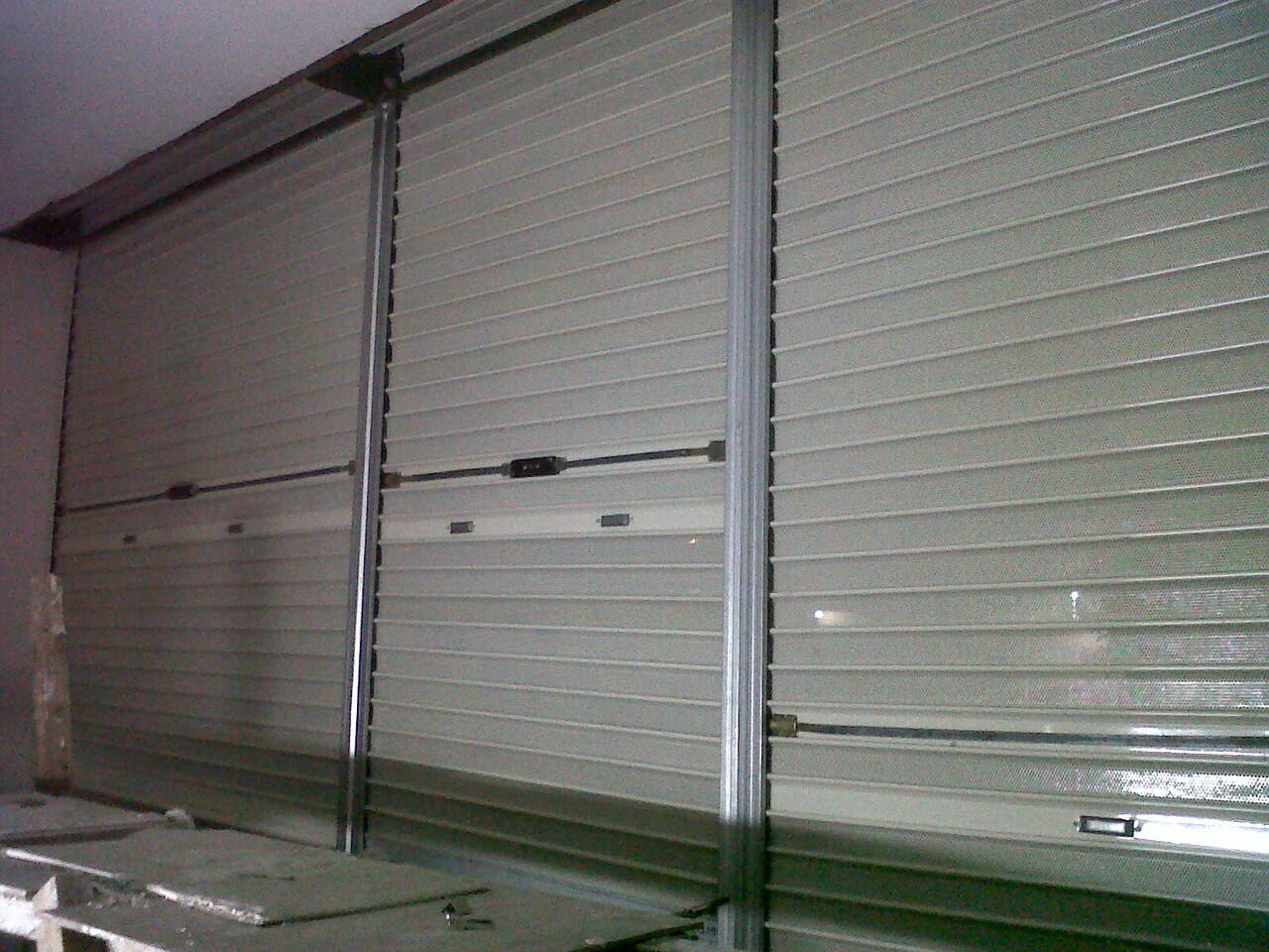 jasa pasang rooling dorr & etalase bandung