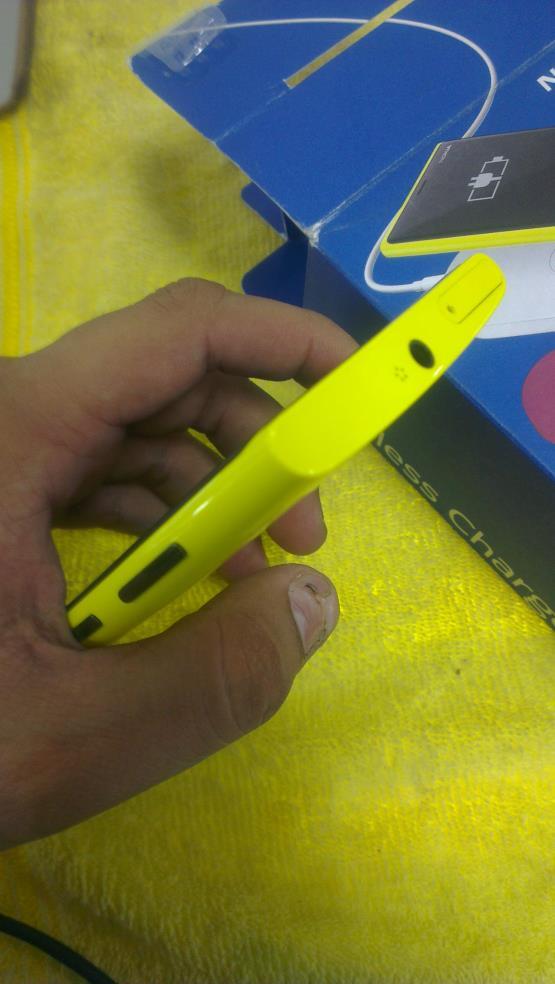 Nokia Lumia 920 yellow mulus bgt fullset plus carger wifi portable cod bogor only