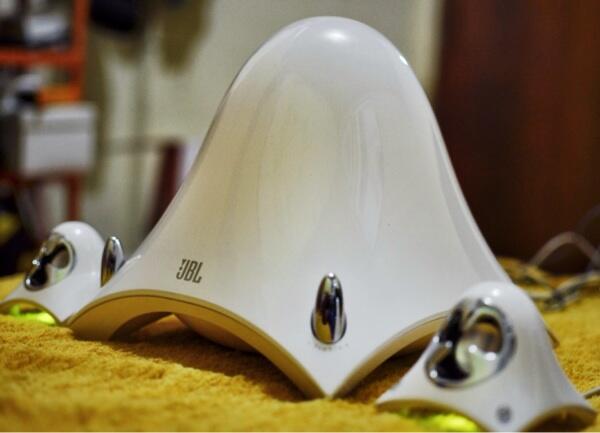 Jbl creature II White mulus terawat
