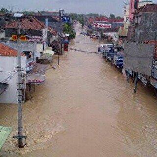 BANJIR PAMANUKAN LEBIH PARAH DARIPADA JAKARTA !!! #SAVEPANTURA #SAVEPAMANUKAN