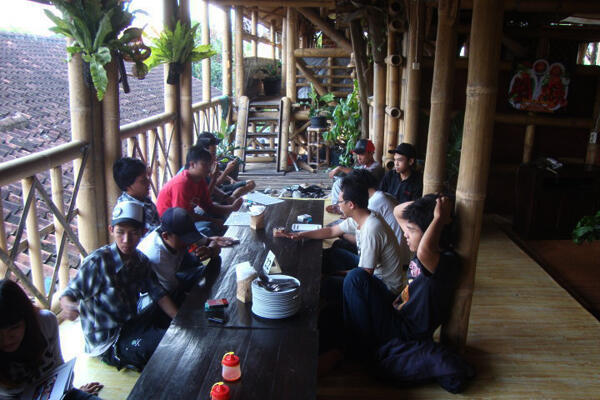 Restoran Pohon / Tree Restaurant dari Seluruh Dunia (UNIK ASYIK GAN!)