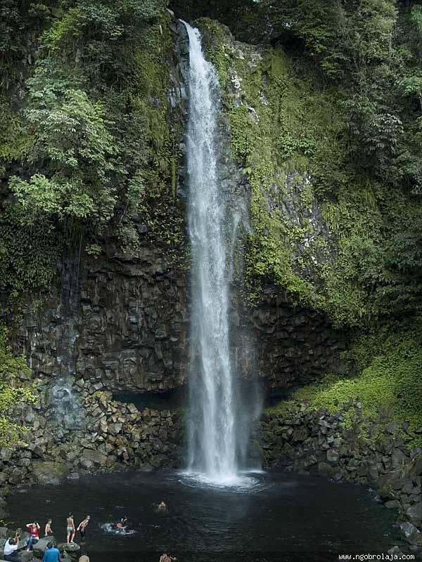 Air terjun Yang Indah | KASKUS