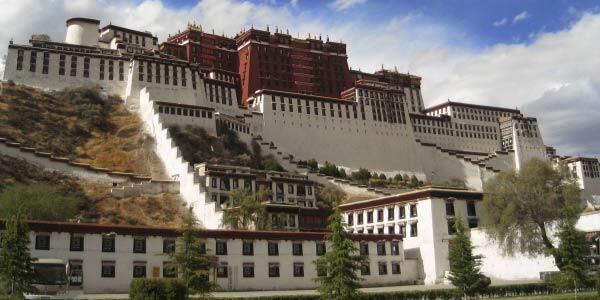 Istana Potala, Mutiara di Atap Dunia