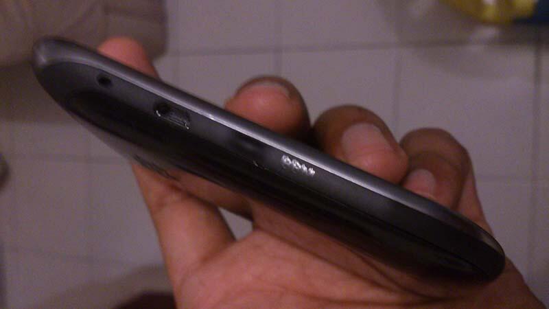 Blackberry Curve 3G 9320 (Armstrong) Muluss tanpa baret, Ex Wanita, Garansi msh 19bln