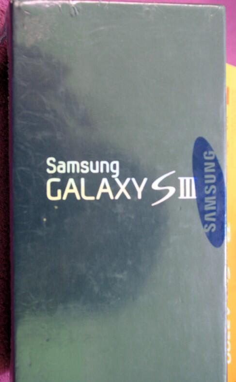 JUAL Samsung galaxy s3,ipad mini wifi 16gb white,macbook 11",kamera pocket,vacuum