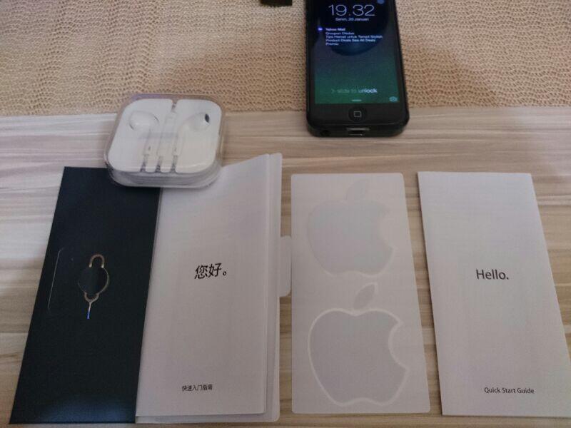 Want to Sell : Iphone 5 Black 16GB (Bonus Temppered Glass + SPIGEN Case Ultraslim)