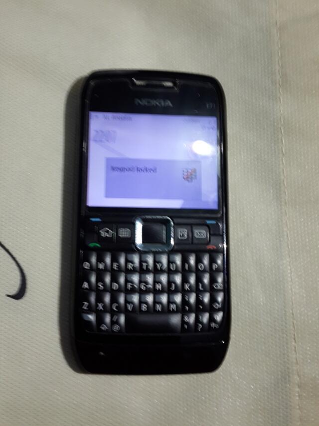Nokia E71 Black Steel good condition surabaya