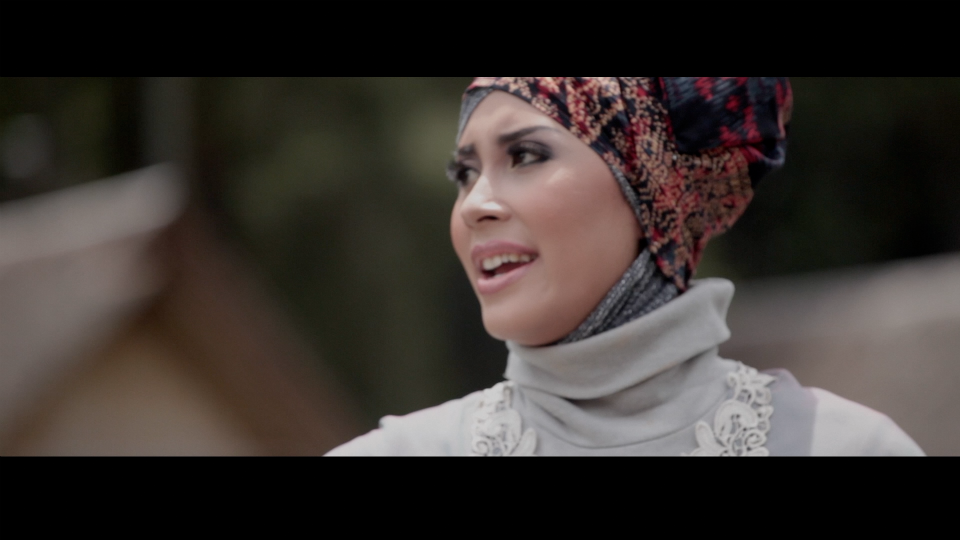 Antara Seni, Adat, dan Budaya