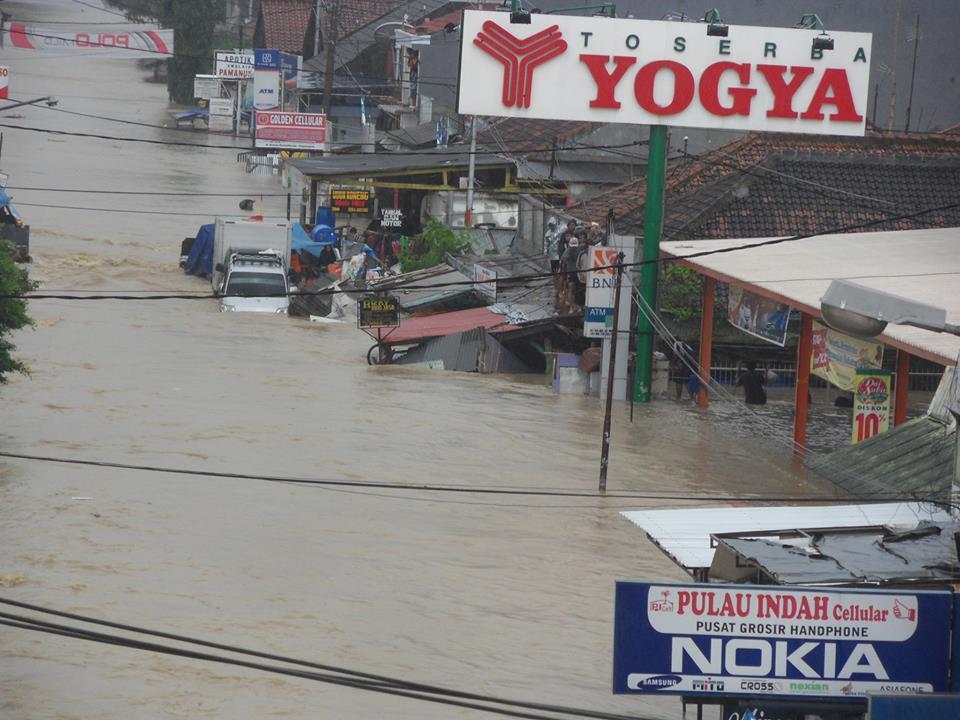 BANJIR PAMANUKAN LEBIH PARAH DARIPADA JAKARTA !!! #SAVEPANTURA #SAVEPAMANUKAN