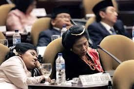 PANTES GAN KLO UANG KITA N AGAN2 SEMUA BUAT MEREKA 