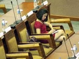 PANTES GAN KLO UANG KITA N AGAN2 SEMUA BUAT MEREKA 