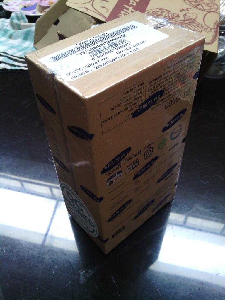 JUAL SAMSUNG GALAXY S4 SEGEL ORI MURMEERR!!