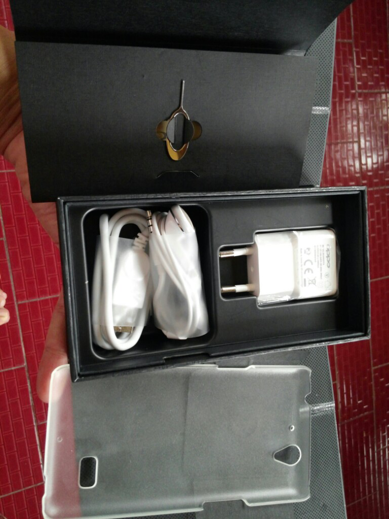 Oppo Find Mirror R819, Warna Biru, Like New, Garansi Panjang