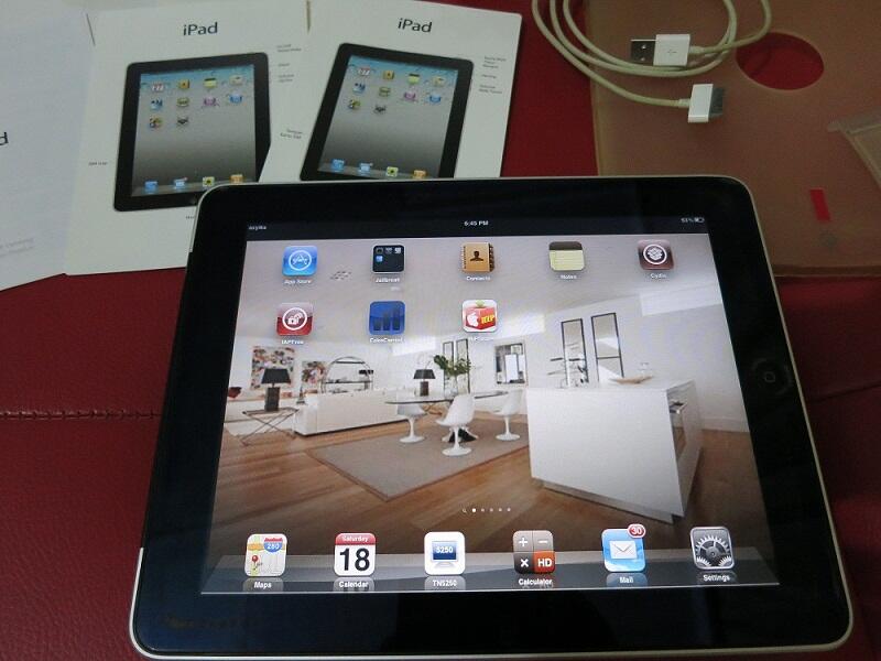 Jual iPad 1 3G+WiFi...mulusss, terawat, masih komplit!!