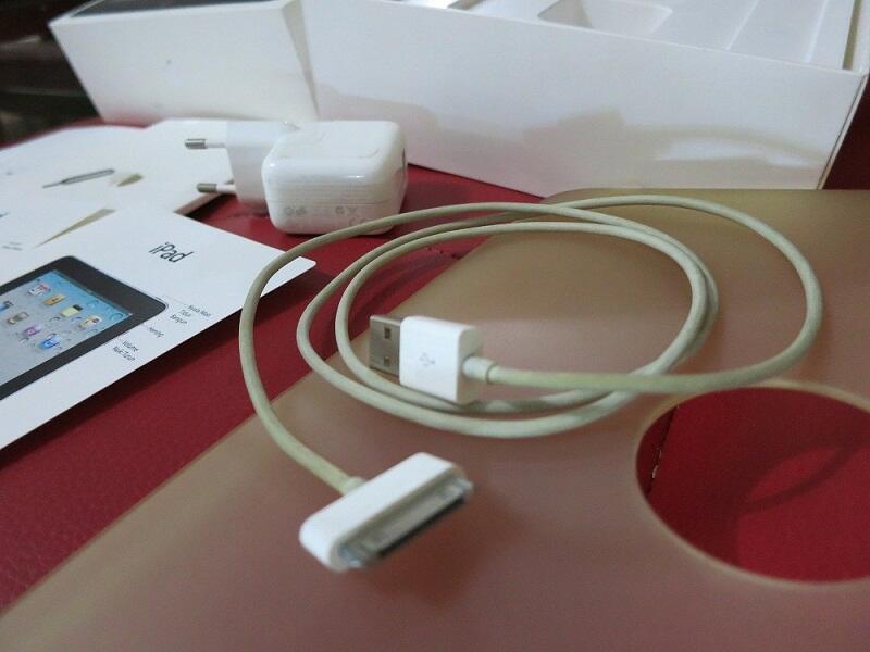 Jual iPad 1 3G+WiFi...mulusss, terawat, masih komplit!!