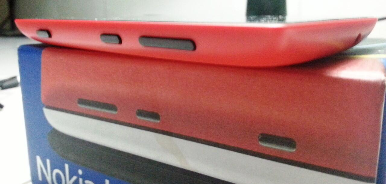JUAL NOKIA LUMIA 520 LENGKAP MASIH GARANSI