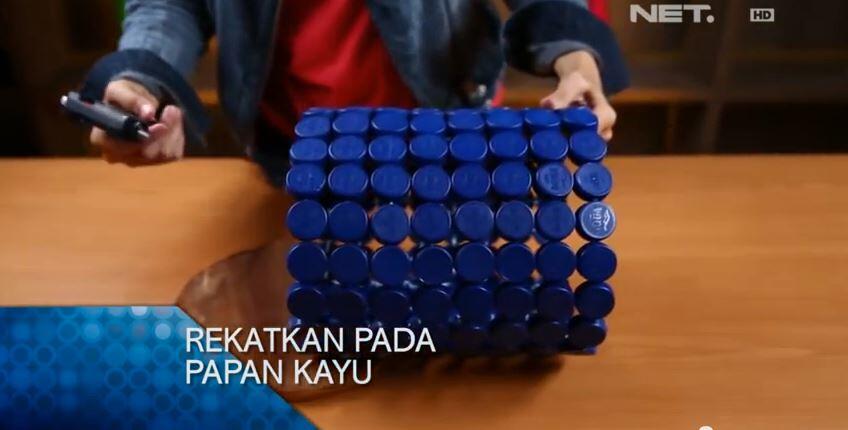 &#91;Handcraft&#93; Cara Membuat Tempat sampah dari tutup botol