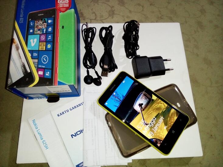 Nokia LUMIA 625 YELLOW
