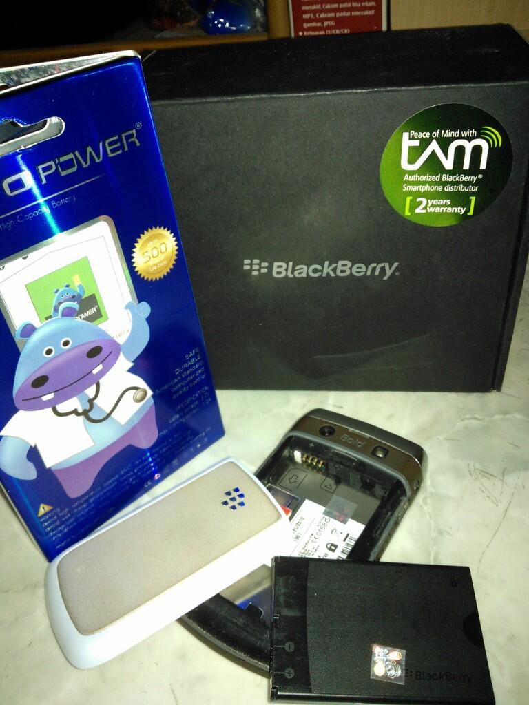 Blackberry bold 9780 white a.k.a onyx 2 ex grs TAM