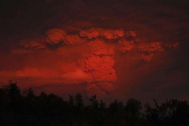 Seram Namun Keren, Detik-Detik Saat Gunung Meletus! 