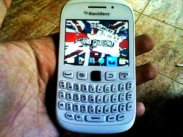 jual bc amstrong 9320 white masih garansi berryndo 16 bulan 99% mulus