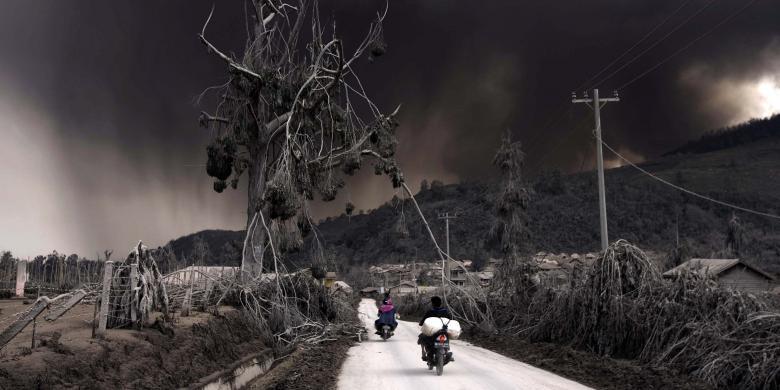 &#91;DIPERHATIIN GA YA?&#93; Pak Presiden, Ini Mimpi Buruk Pengungsi Sinabung...