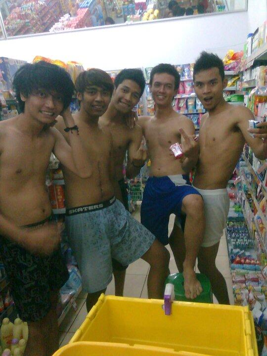 ada yg berani gan..??