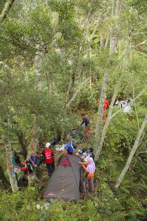 Merintis Jalur Coklak Puncak Selatan Gunung Raung