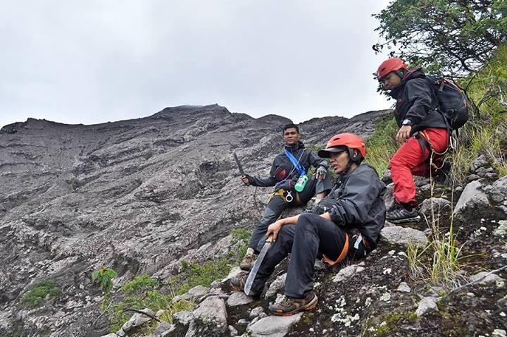 Merintis Jalur Coklak Puncak Selatan Gunung Raung