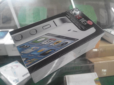 APPLE IPHONE 4 CDMA 16GB WHITE MURAH JAKARTA, BANDUNG, BOGOR, SURABAYA REKBER OKE