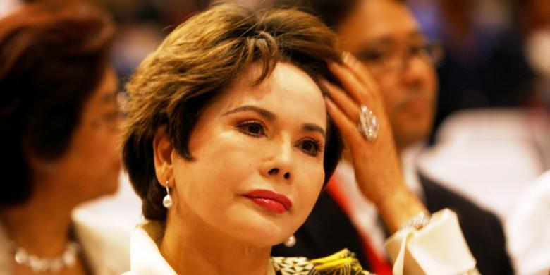 Tampar Seorang Perempuan, Dewi Soekarno Dilaporkan ke Polisi