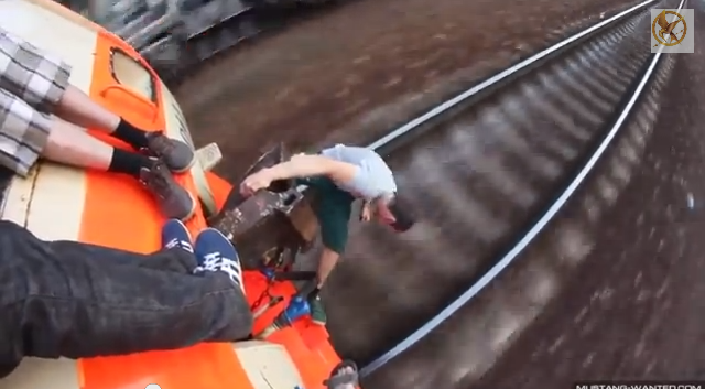 Video ini bikin perut mules dan ngeriiiiiiiiiii