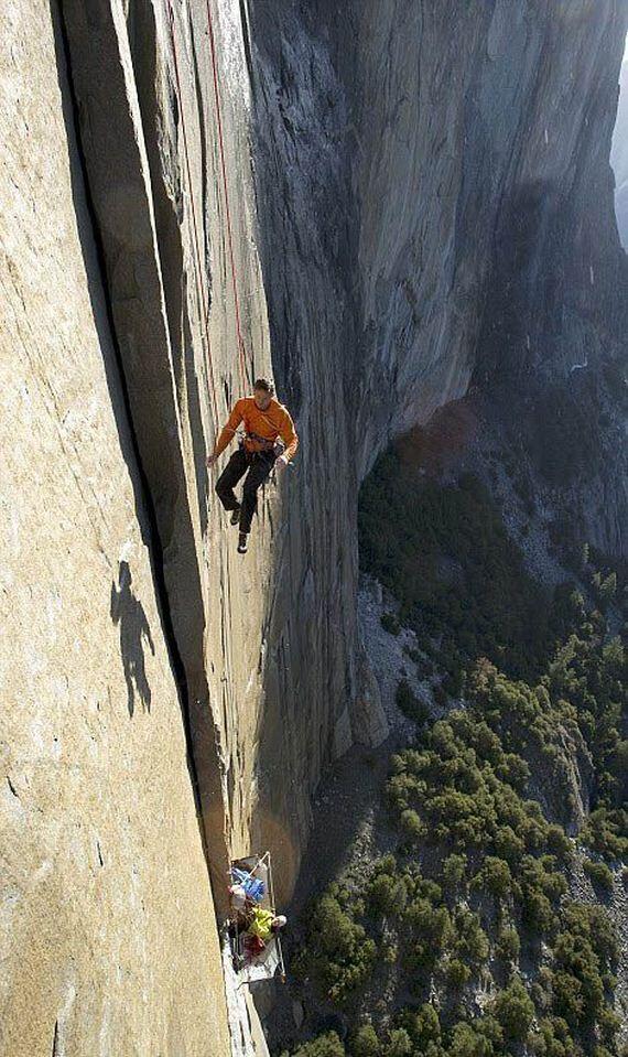 &quot; Cliff Camping &quot;, hanya untuk pemberani yang punya nyali,! 