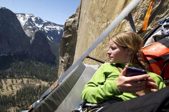&quot; Cliff Camping &quot;, hanya untuk pemberani yang punya nyali,! 