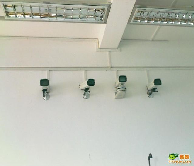 RUANG KELAS yang bikin mahasiswa Kampusnya Pinter