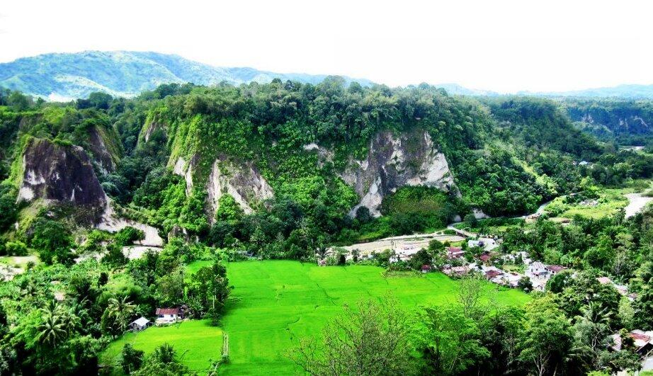 Keajaiban alam minangkabau(pecinta alam masuup)
