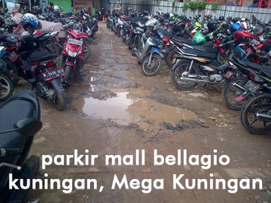 Mall ini gan yang sedikit lagi punah, ada di Jakarta