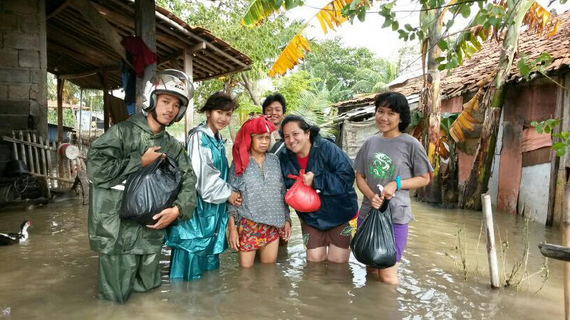 Membantu Warga Babelan yang Kebanjiran dan terlupakan &#91;update foto foto terbaru&#93; 