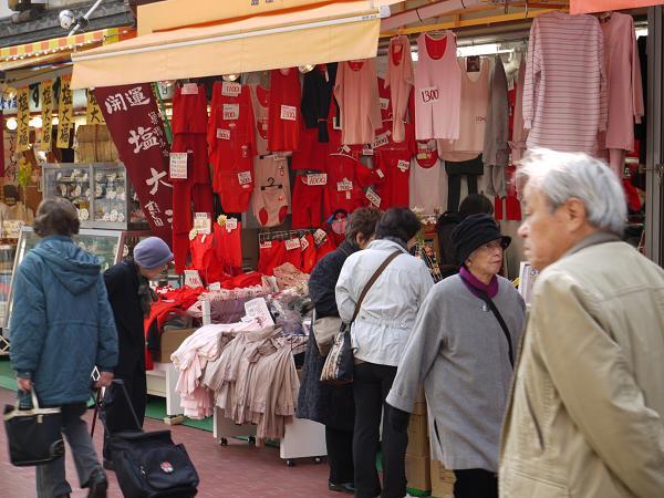 Sugamo - Harajuku untuk nenek-nenek