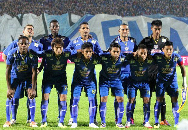 Final Inter Island CUP 2014 di TUNDA karena Aremania di ancam sporter Lain
