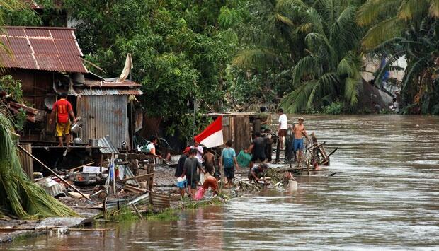 ( Calon Thread Sepi ) Korban Banjir Manado Kecam Pemberitaan Tentang Walikota