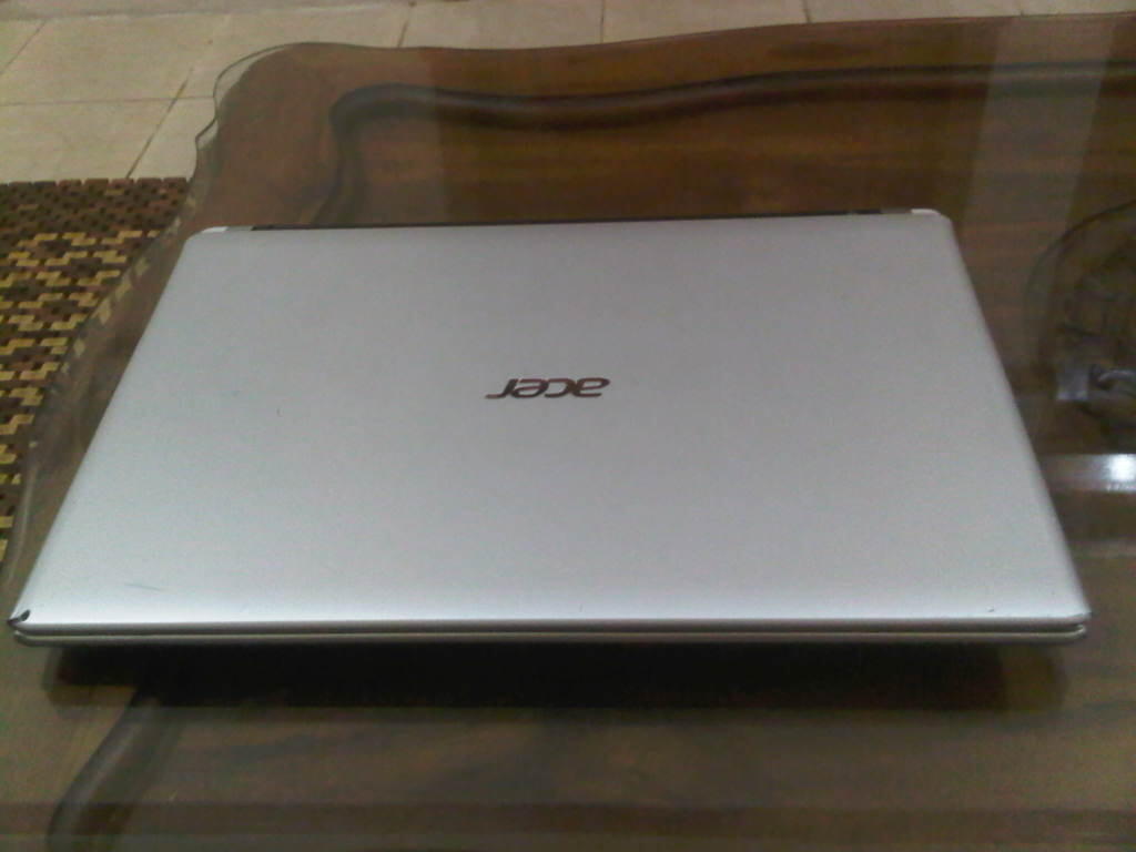 LAPTOP ACER V5-431 INTEL B877 ULV SANDYBRIDGE SILVER ELEGAN MURAH AJA