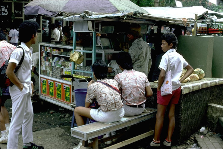 hal-hal yang dilakuin kalo lagi di tongkrongan gan